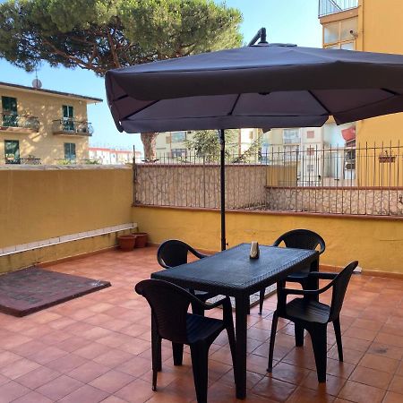 Ferienwohnung Casa Tiberio Torre del Greco Exterior foto